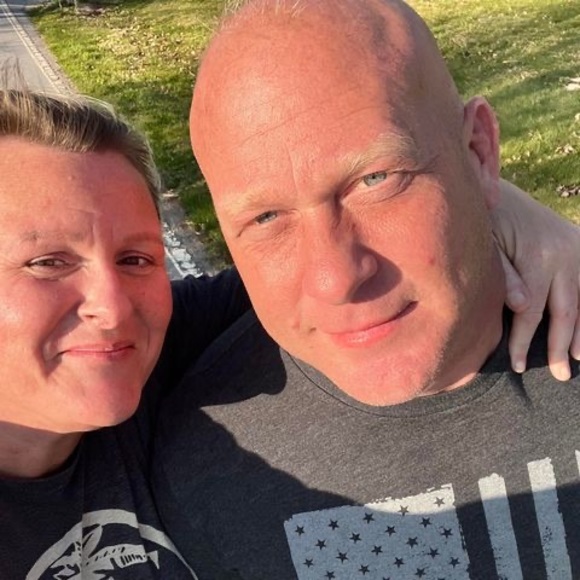 Meet your Posher, Lee - Picture 1 of 1